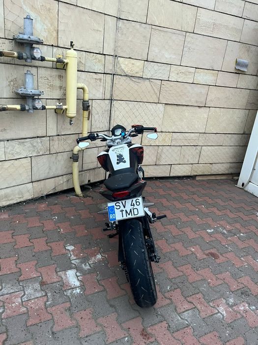 Vând KTM Duke 125