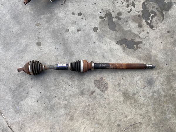 Planetara fata dreapta manuala 2x4 Volvo XC60 2009-2017 36001402