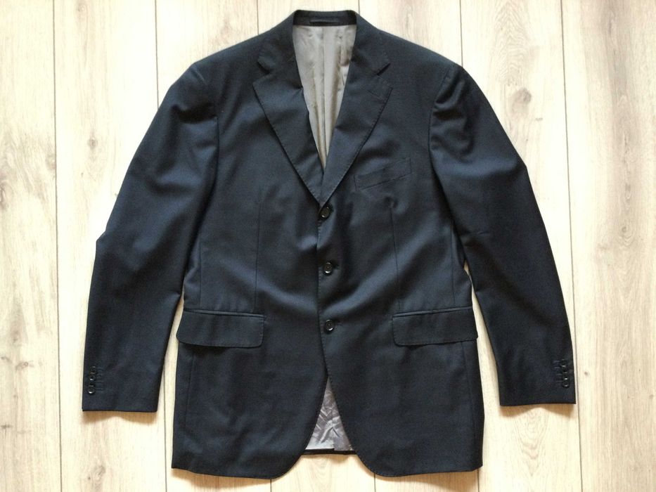НОВО 100 % оригинално черно сако BOGLIOLI размер 54 / XL от Италия