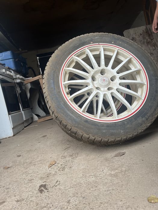 Продам шины 215/55/17