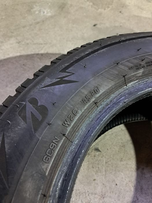 4 anvelope iarnă 195 65 r15 Bridgestone