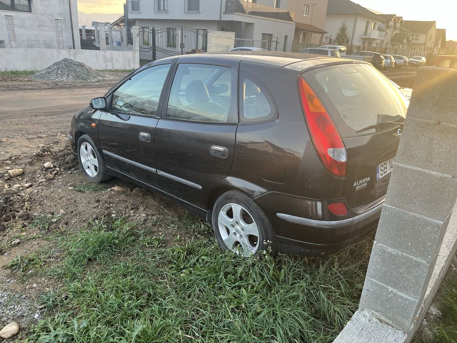 Vand Auto Nissan Almera Tino