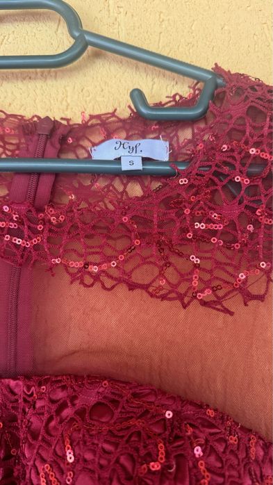 Rochie lunga, rosie, marimea S
