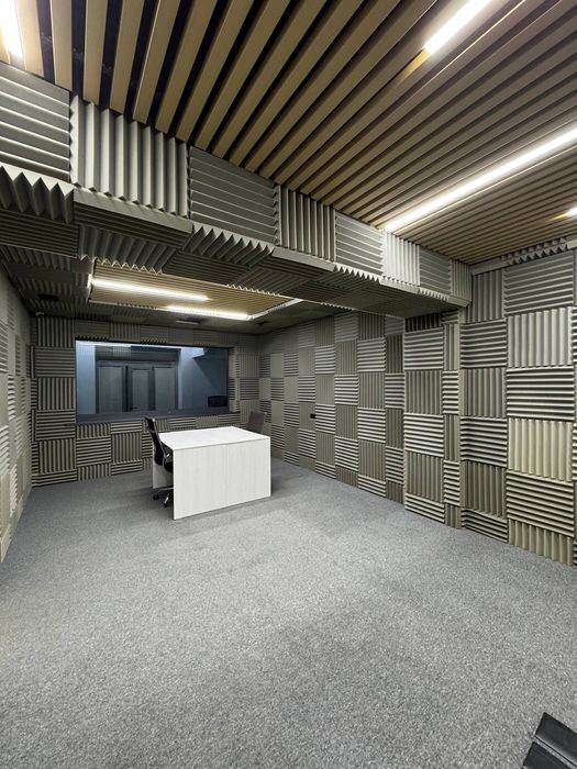 Нежилое помещение на Ц-4 215квм под новостройкой