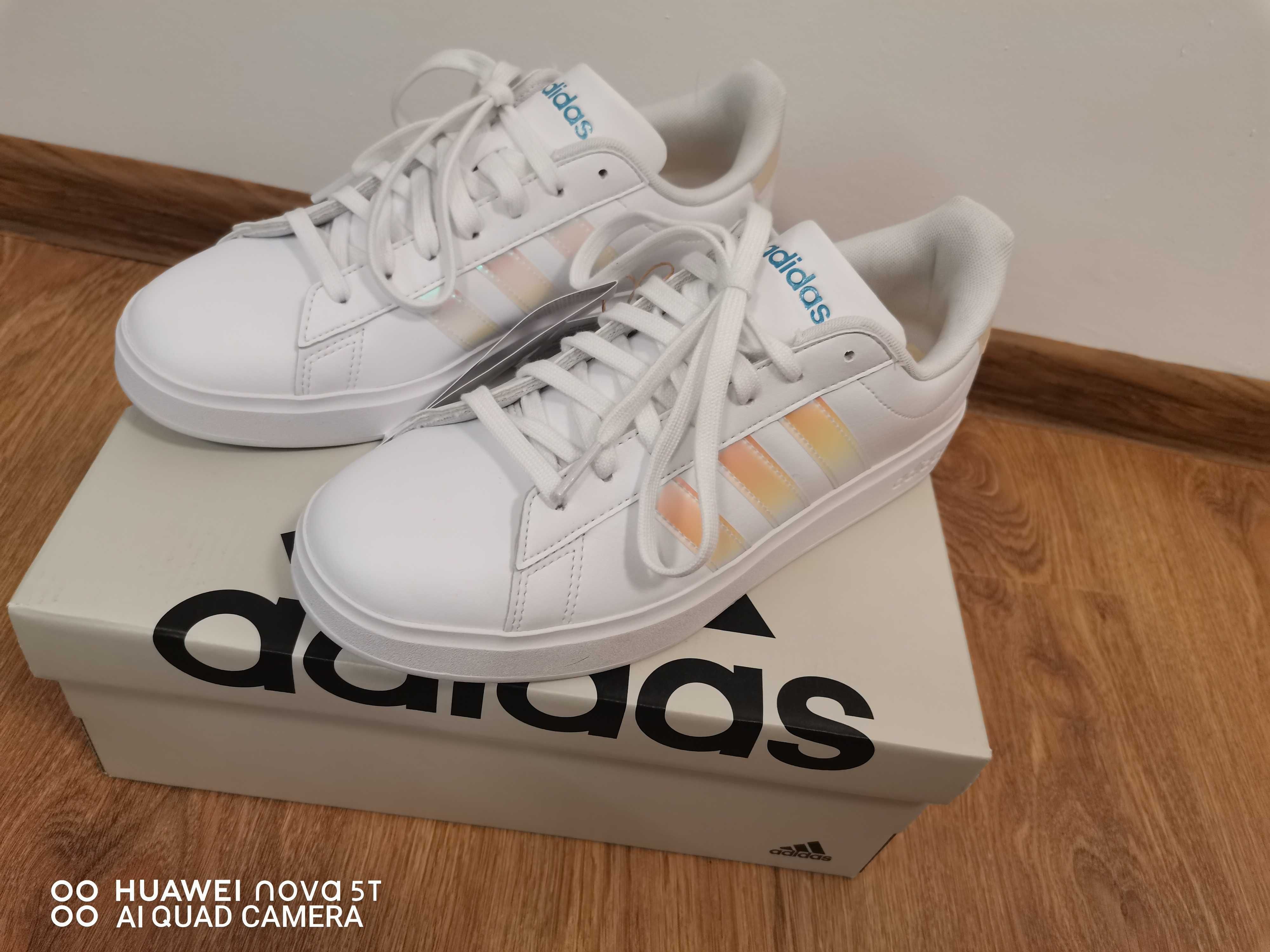 Adidas GRAND COURT original бели кецове