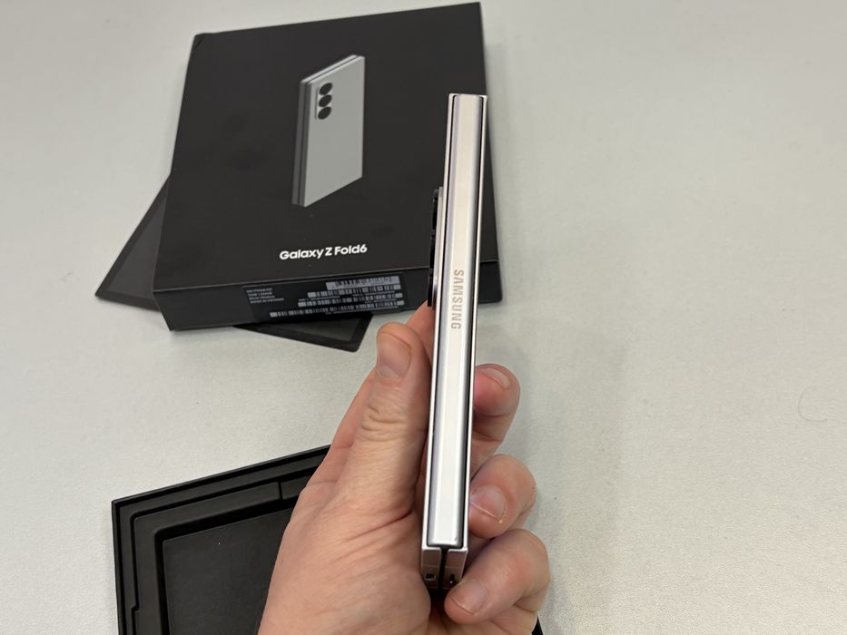 Samsung Galaxy Z Fold 6, 256 gb, 12 gb ram, 5G, Silver Shadow