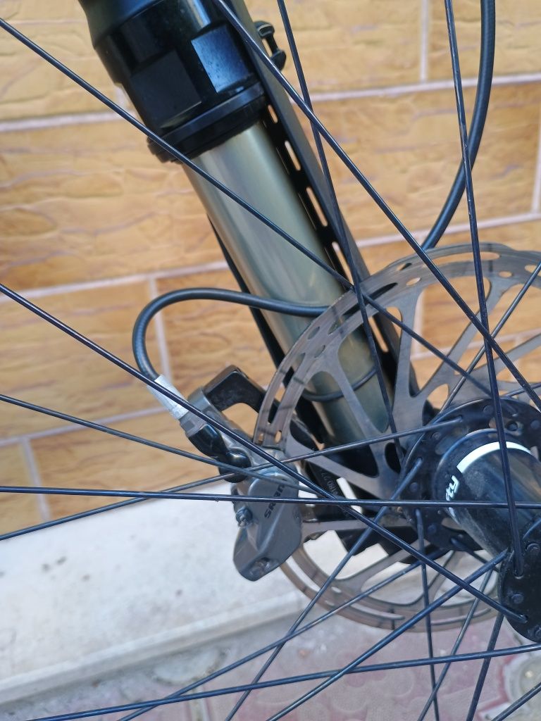 Cannondale Jekyll Карбон 27,5 цола