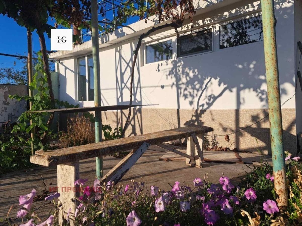 Продажба Къща гр. Бургас - Банево 79m²-Острица 2
