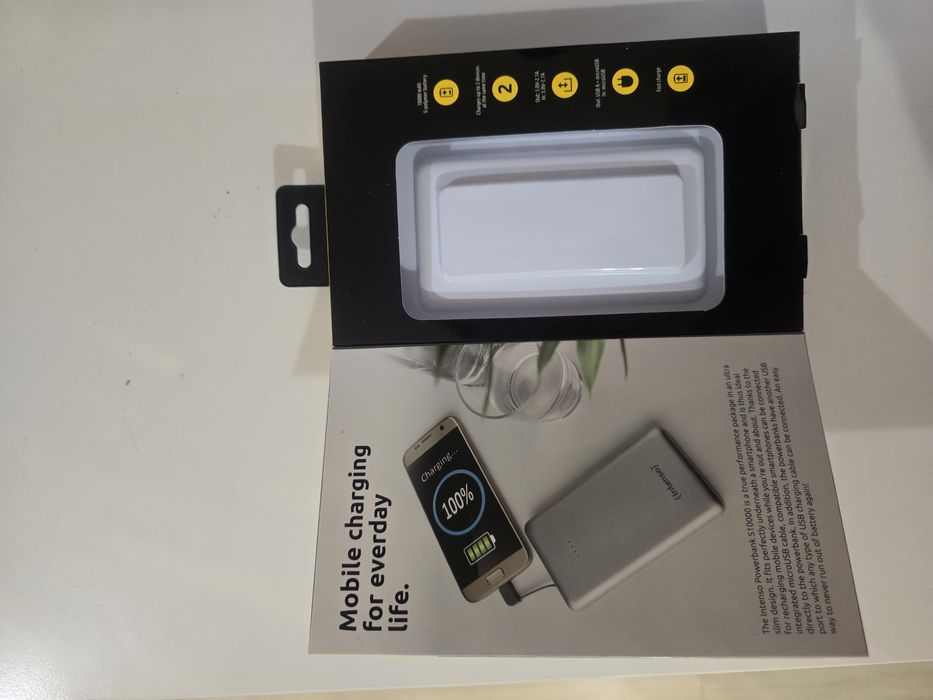 Външна батерия Intenso Powerbank Slim S10000 mAh, сребро