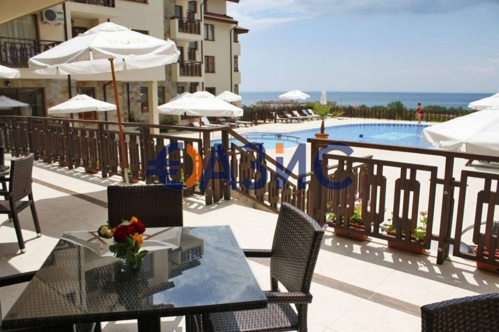 Студио в комплекс " "Relax Holiday " 1 етаж, България, Свети Влас, 42