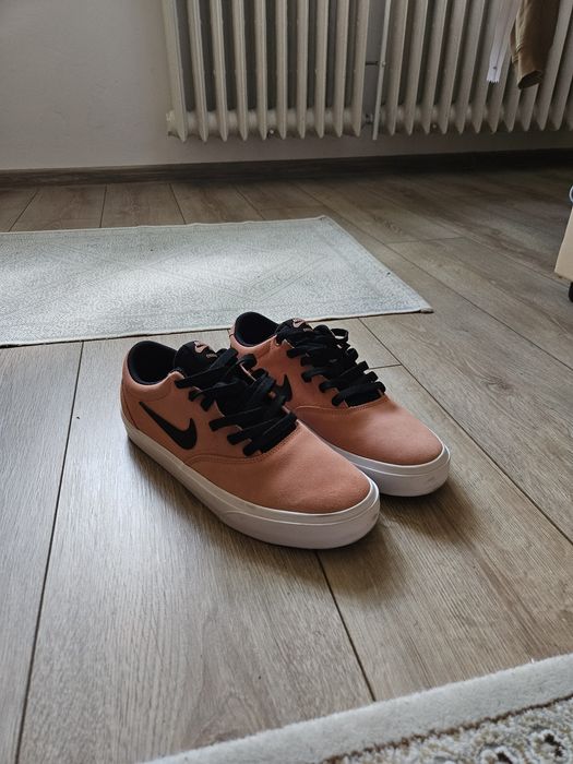 Nike SB pink unisex