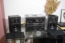 Linie Technics cu boxe
