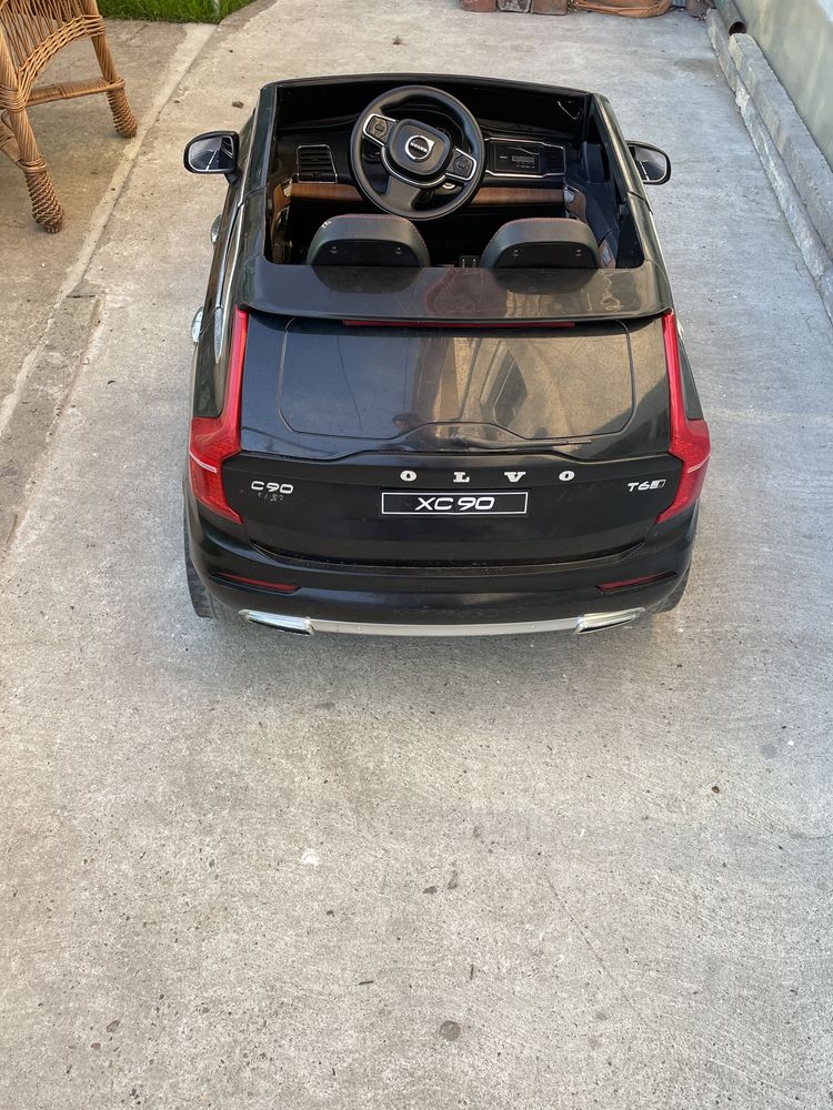 Masinuță electrica Volvo