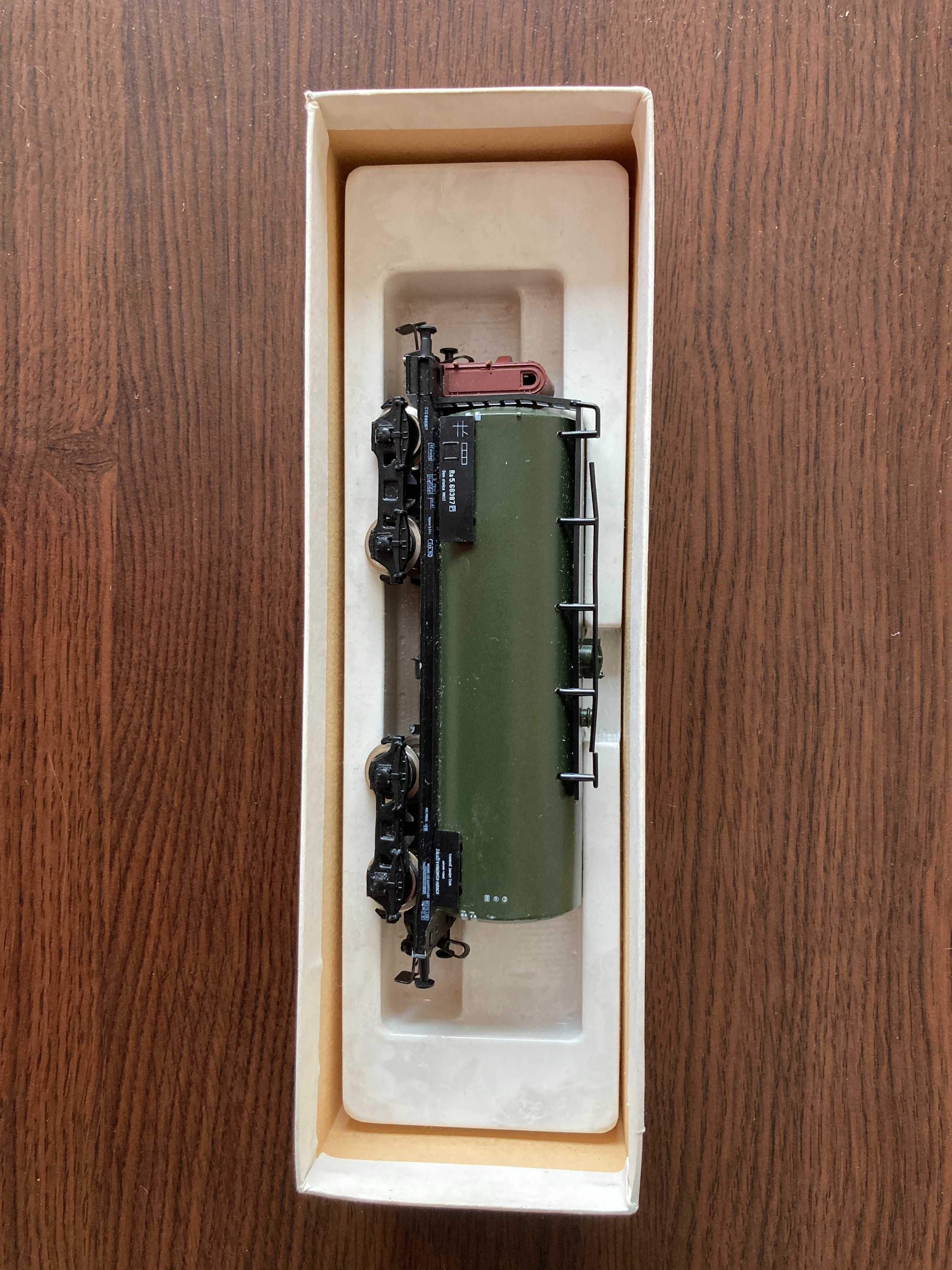 Влакчета PIKO мащаб H0 1:87