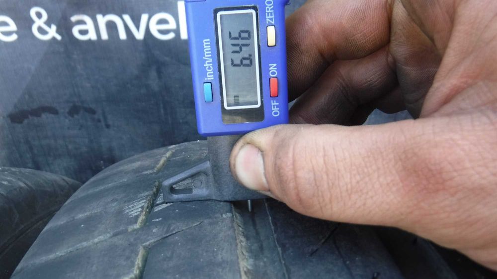 Jante Mercedes GLC X253 W253 c253  235 60 18 vara Continental Premium