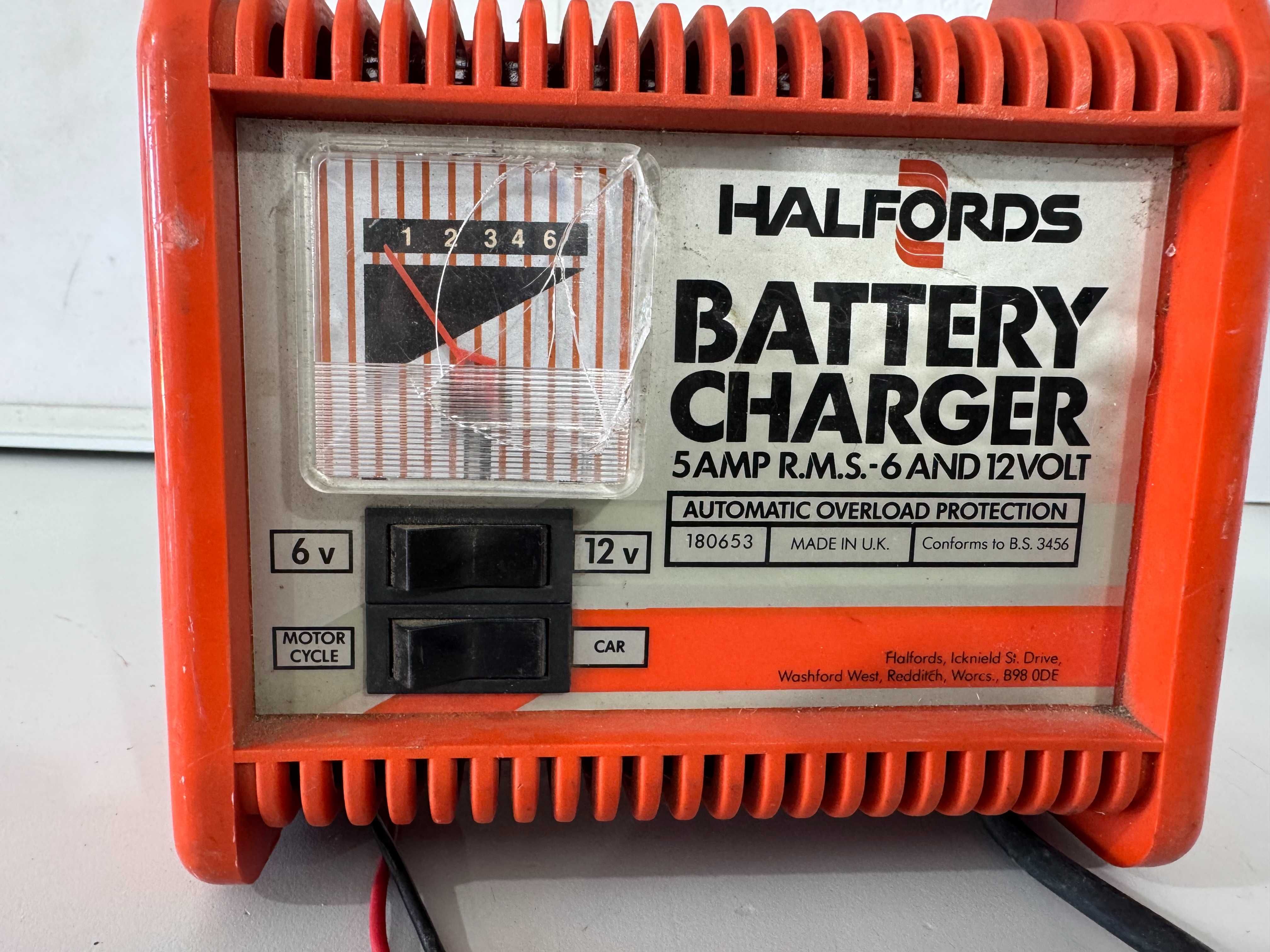 Зарядно за акумулатор - Halfords 6-12 V