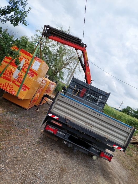 Transport marfa cu macara