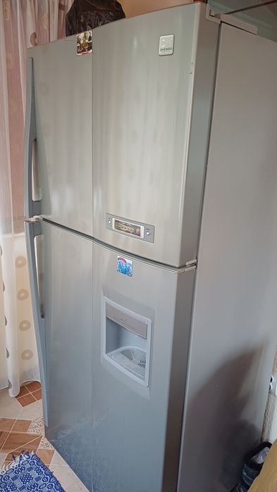 Frigider marca Daewoo