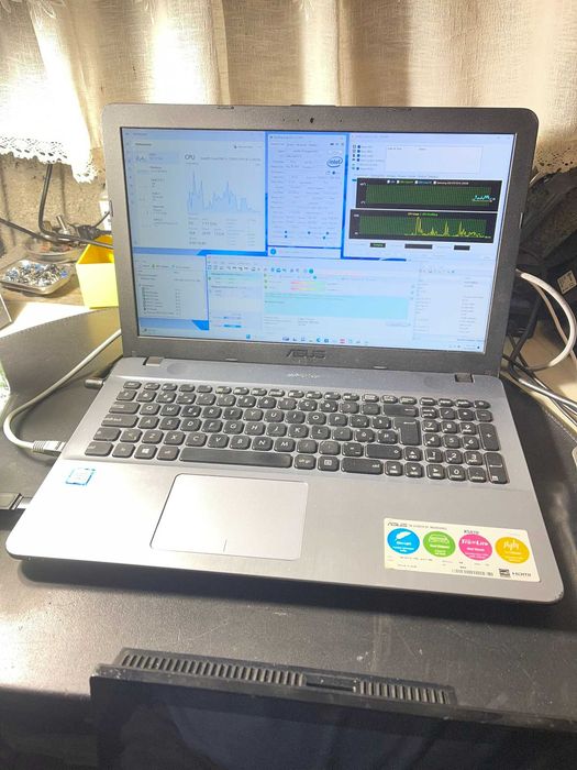 Laptop ASUS K541U i5-7200U 8GB RAM 256GB SSD Win 11 Intel HD Graphics