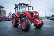 Vând tractor Tractor Belarus 1025.7