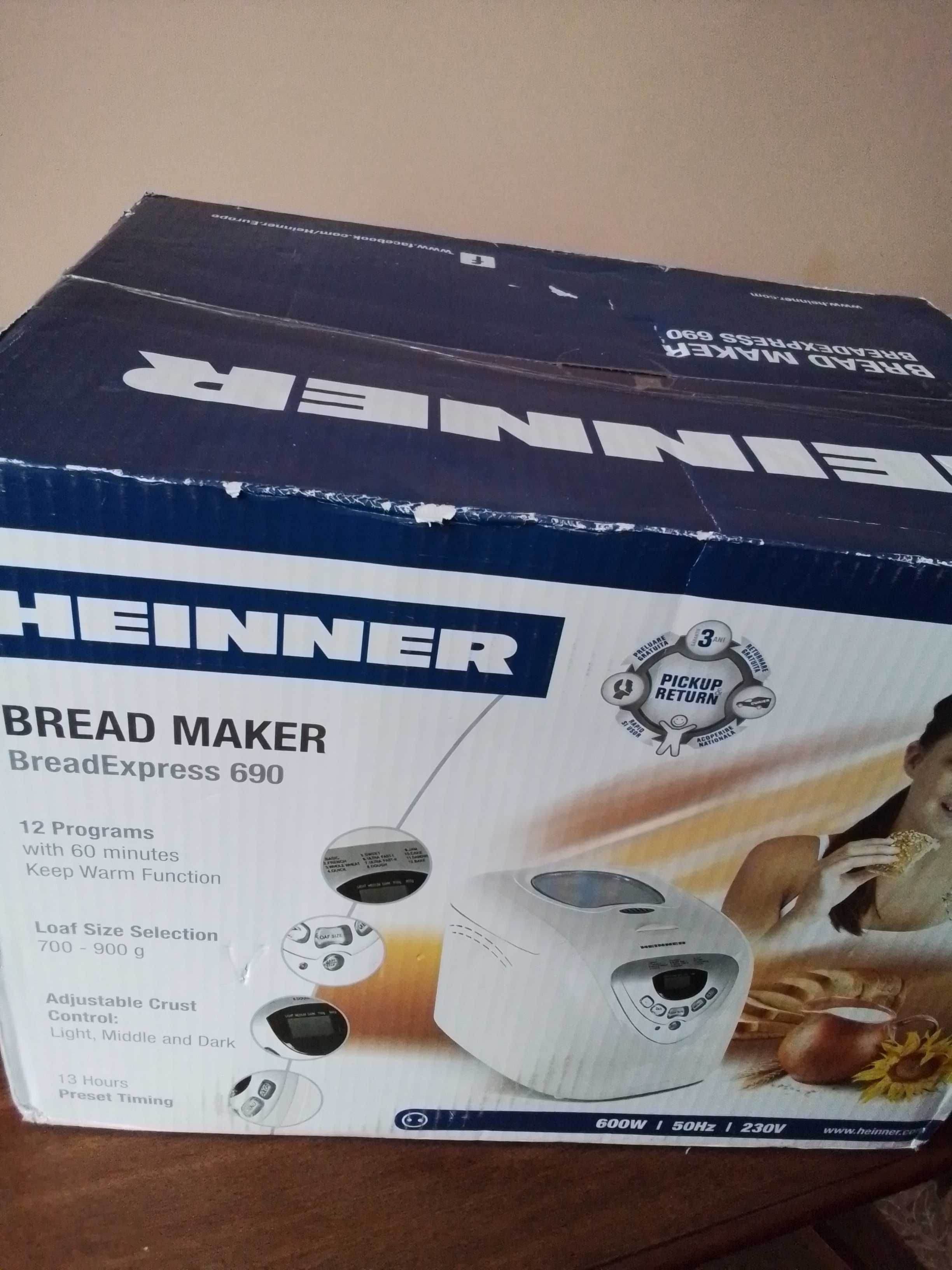 Masina  de făcut pâine  Heinner 250 lei