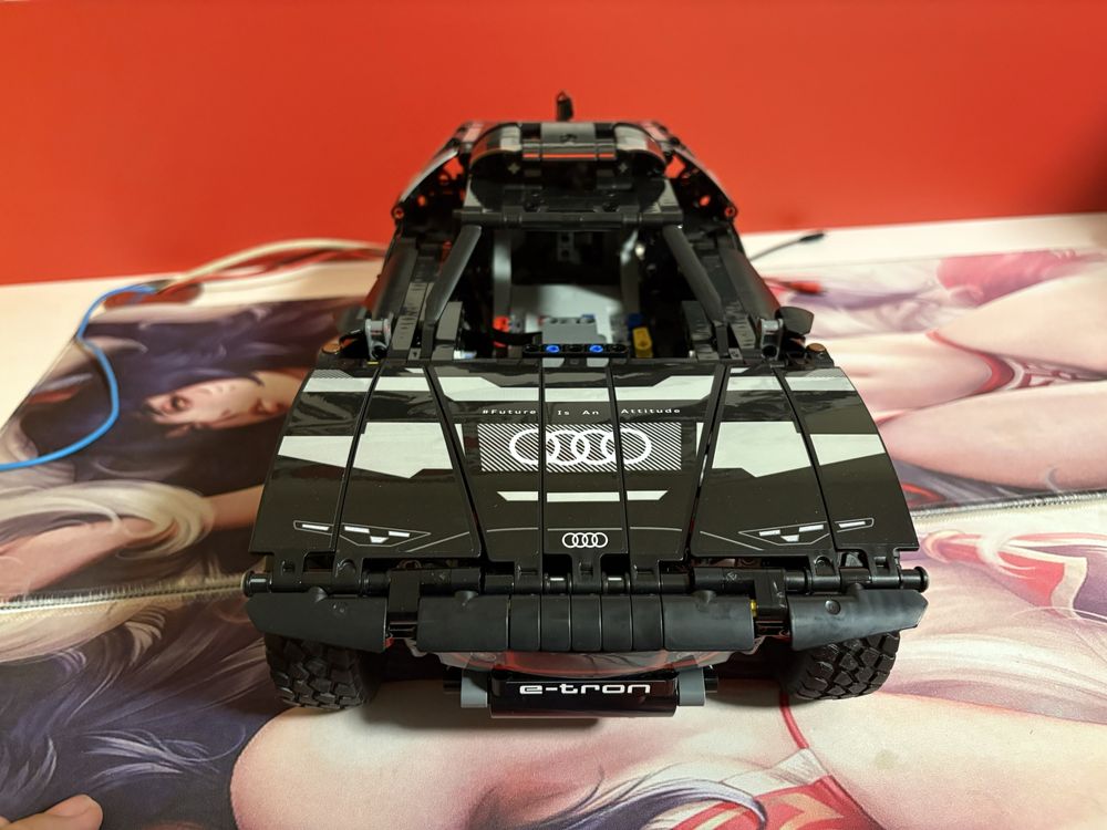 Продавам Lego technic 42160 Audi e-tron