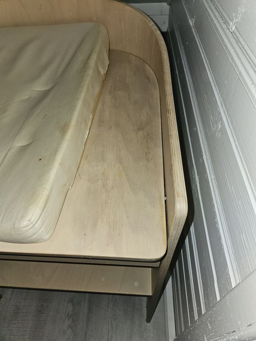 Masa de infasat din fag natur Leanderr