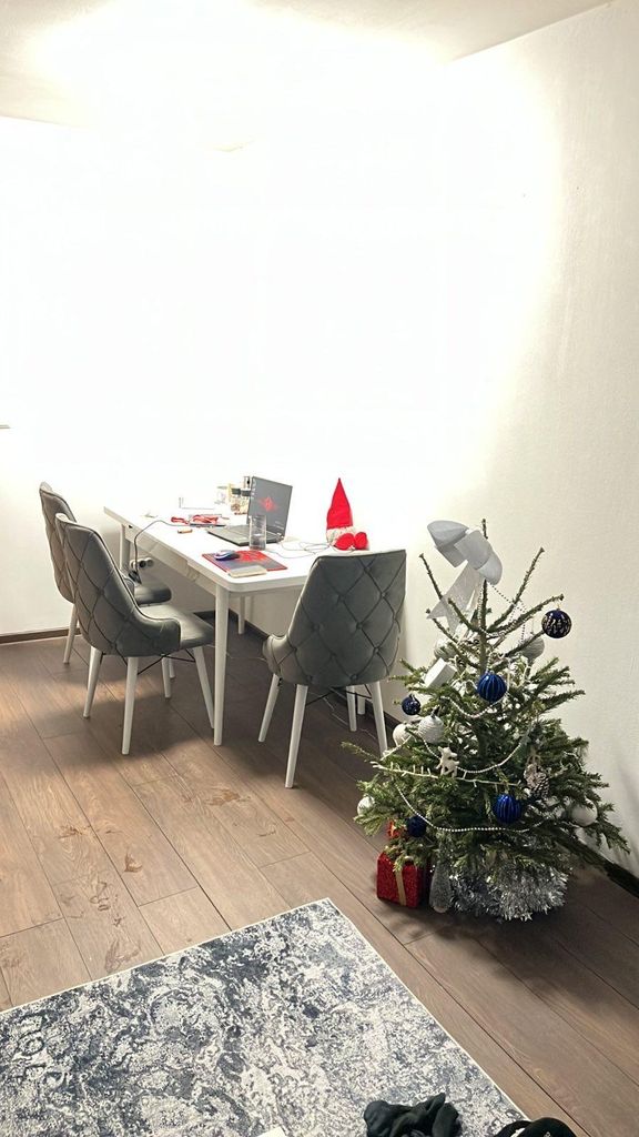 Дава се под наем Двустаен апартамент в София, Витоша - 60 кв.м за 750 € - Снимка #2