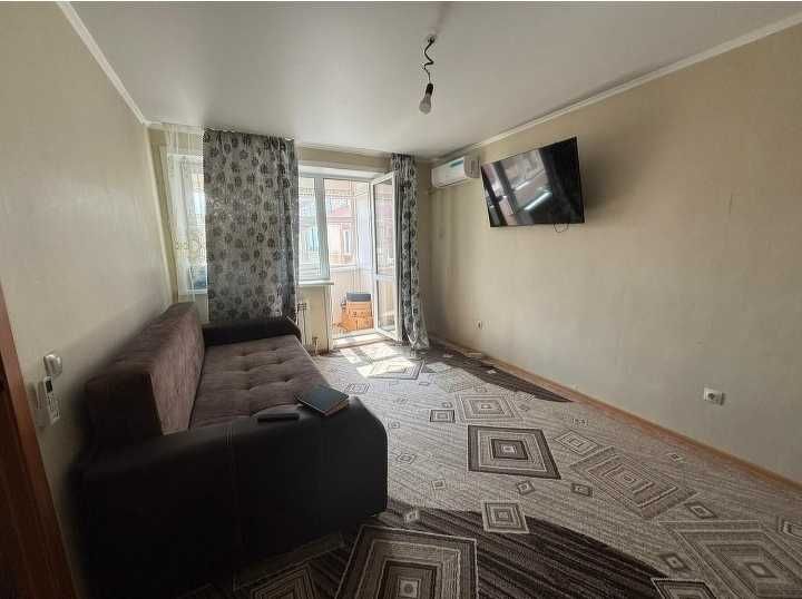 Продам 1шку в мкр Аэропорт на 9 этаже