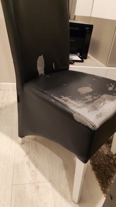 Vand set de 8 scaune - structura de lemn, extrem de rezistente