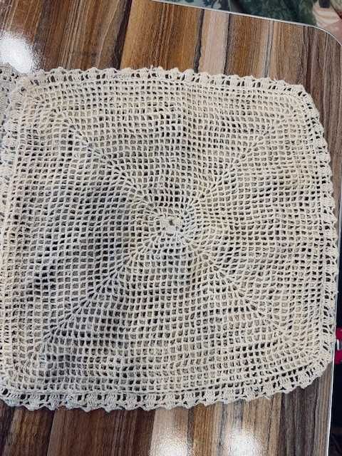 Дантелени плетива на една кука - карета, възглавнички