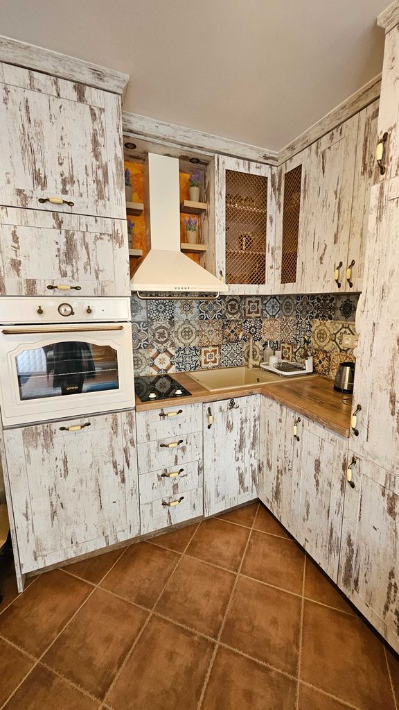Продава се Къща в Варна, Автогара - 115 кв.м за 2514 €/кв.м - Снимка #8