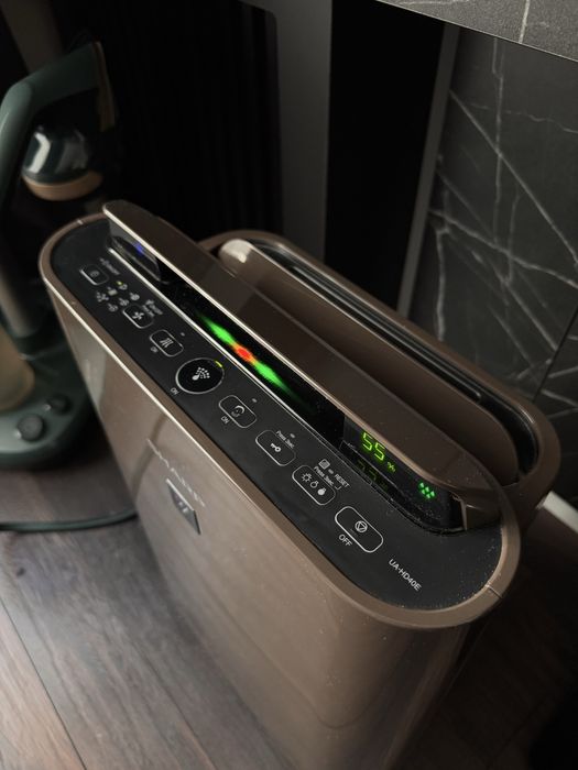 Purificator cu umdificare Sharp UA-HD40E-T