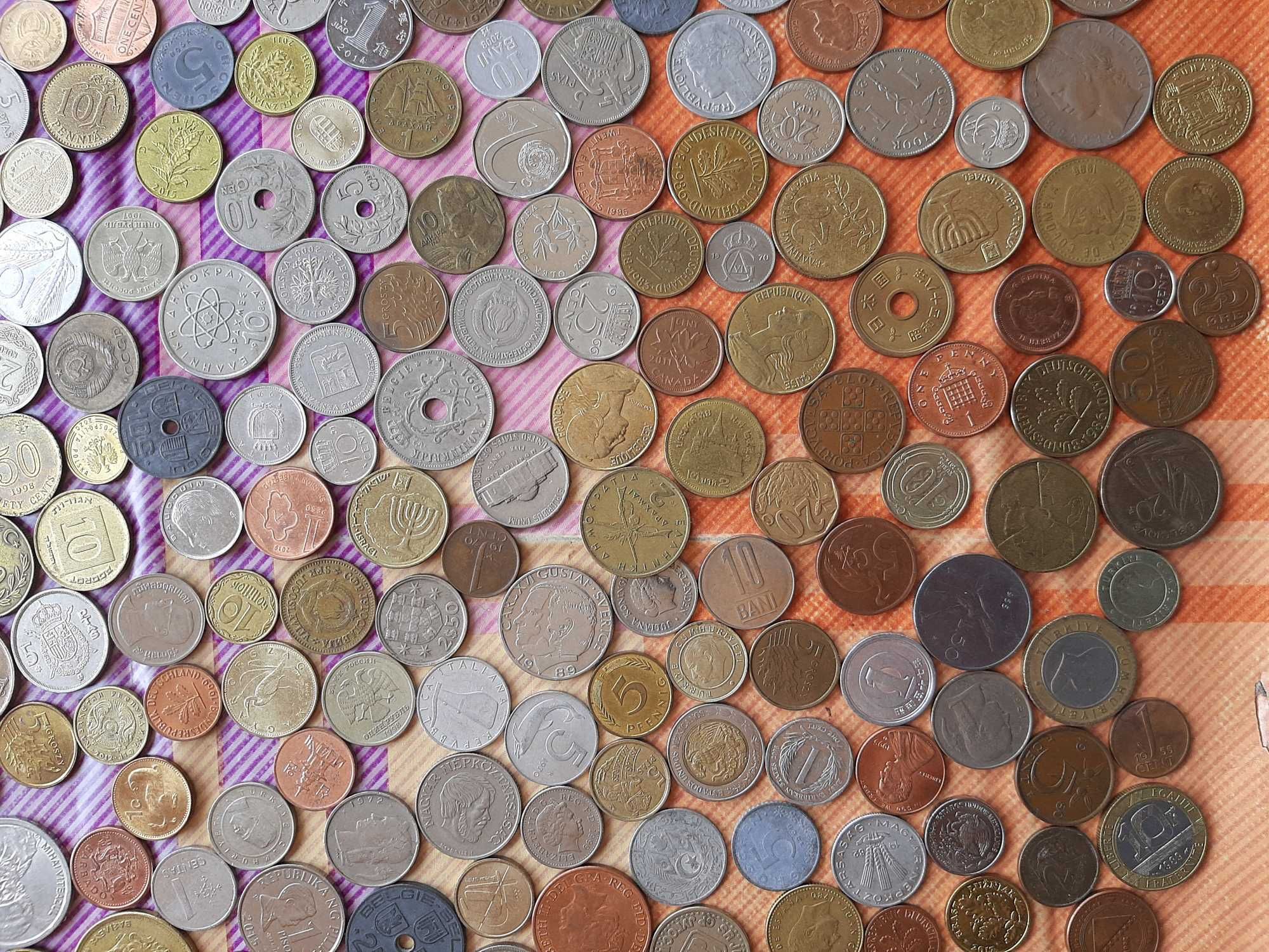 Голям лот монети 454 бр.