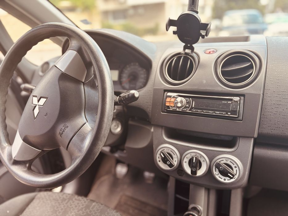Mitsubishi Colt 1.1 2009г. С газова уредба