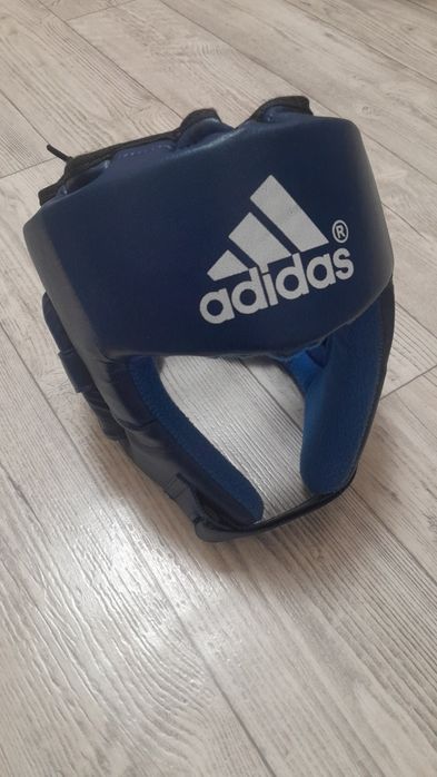 Шлем для единоборств