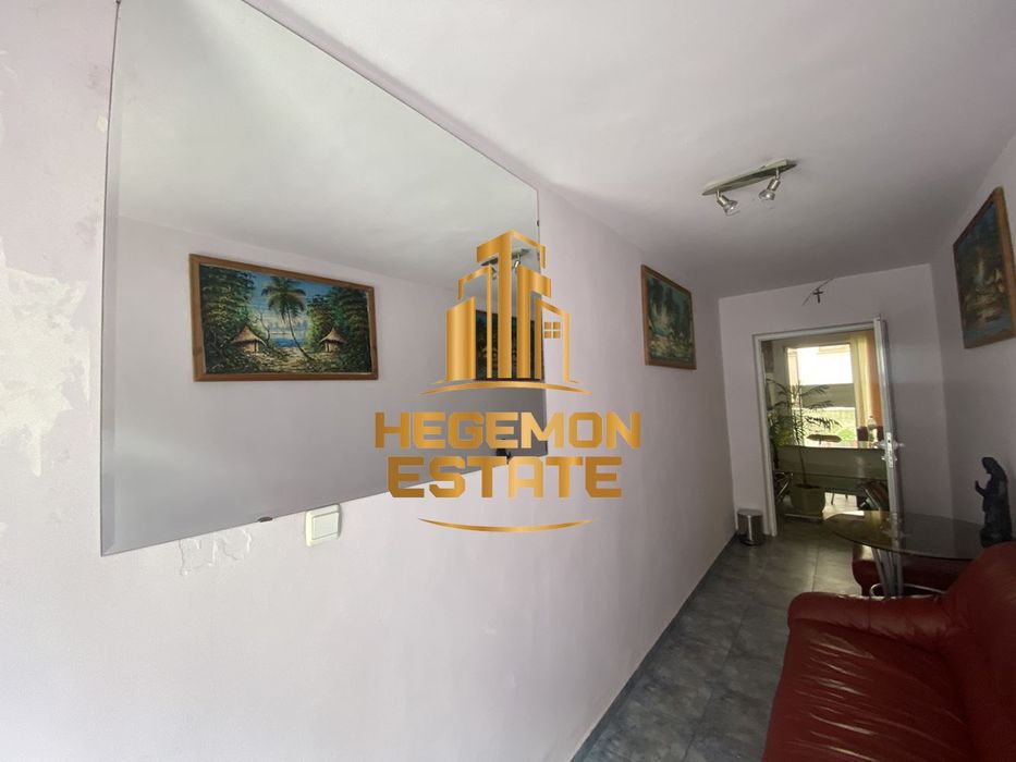 Продава се Офис в Варна, Колхозен пазар - 56 кв.м за 1179 €/кв.м - Снимка #3