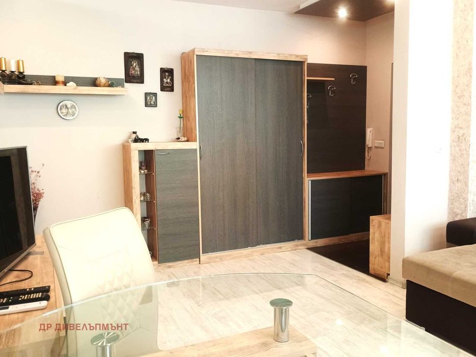 Продава се Тристаен апартамент в София, Банишора - 80 кв.м за 2988 €/кв.м - Снимка #3