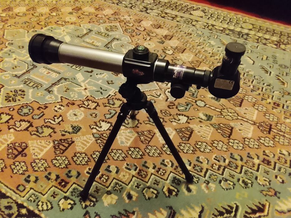 Telescop nou,cu busola,ramburs la courier