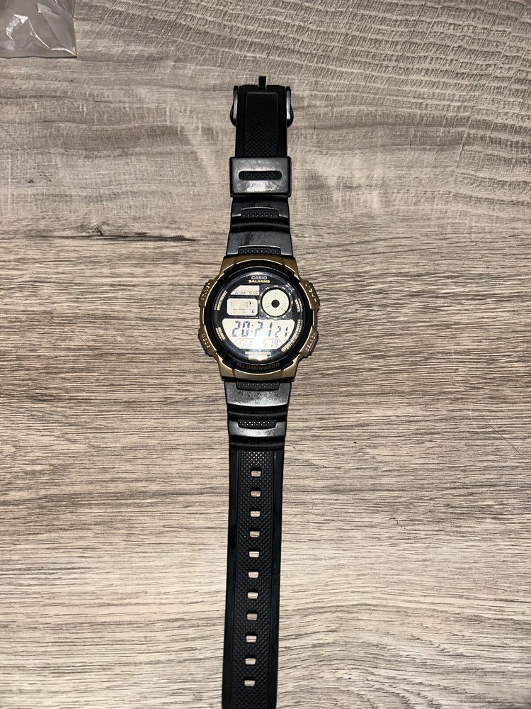 Часовник Casio