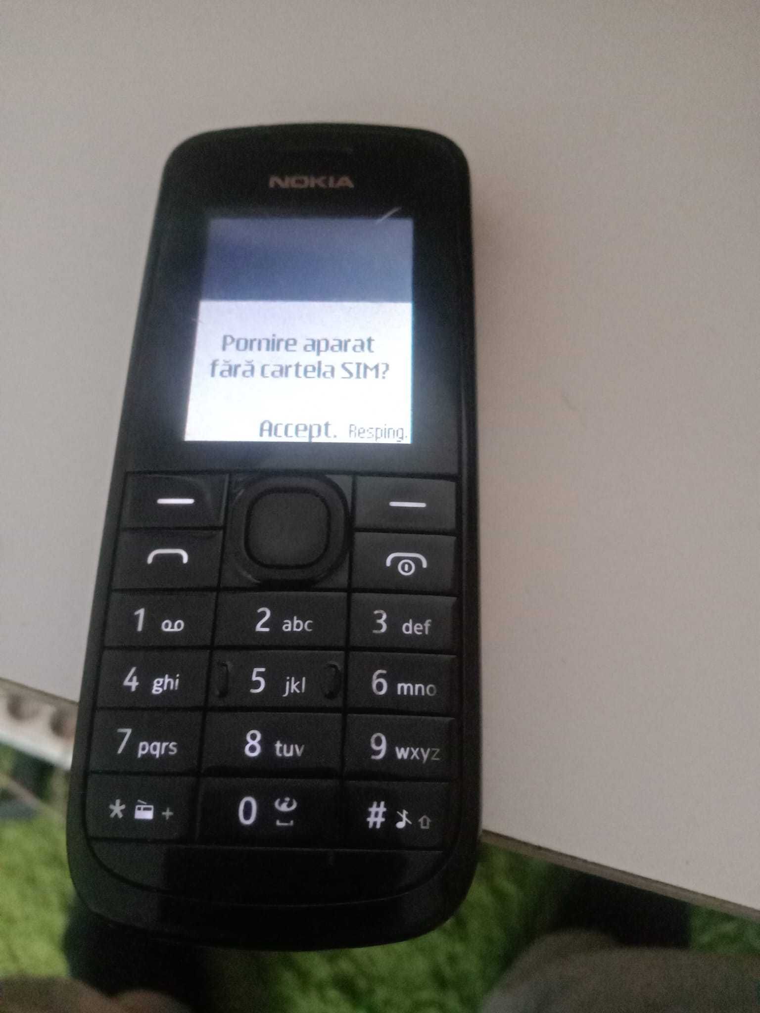 Telefon cu butoane Nokia funcționează perfect