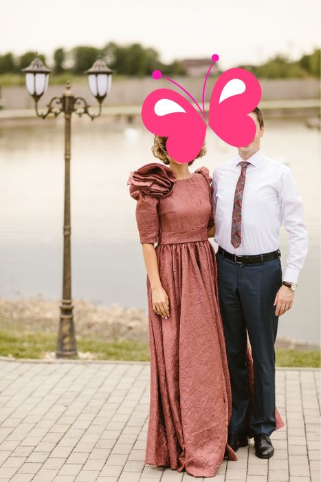 Vând rochie elegantă