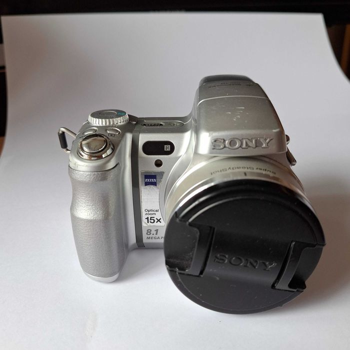 Фотоаппарат SONY Cober-shot DSC- H9  Б/у в рабочем состоянии.