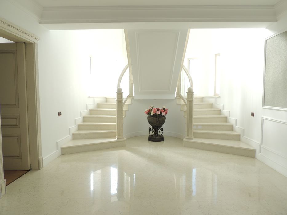 Vând Vila / Casa