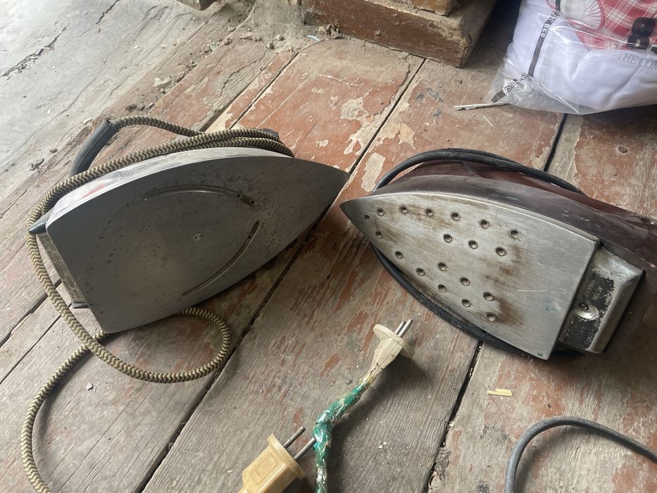 Ishlidigan dazmol 2lasi bitada sotiladi