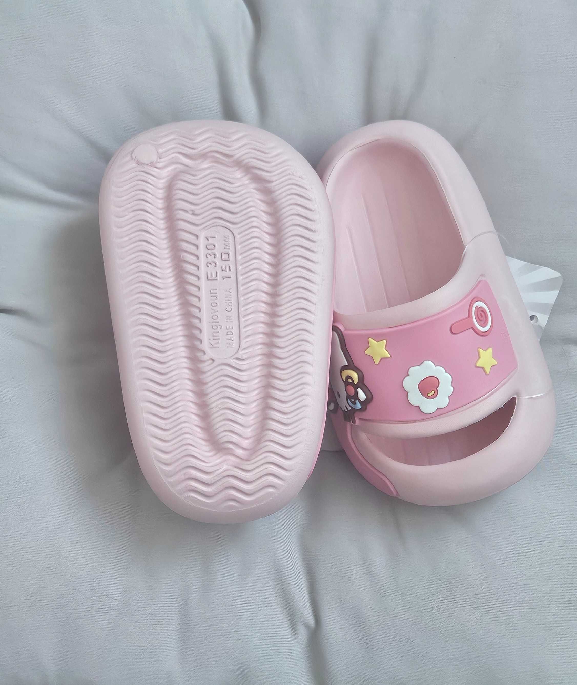 Papuci Kitty, marime 23