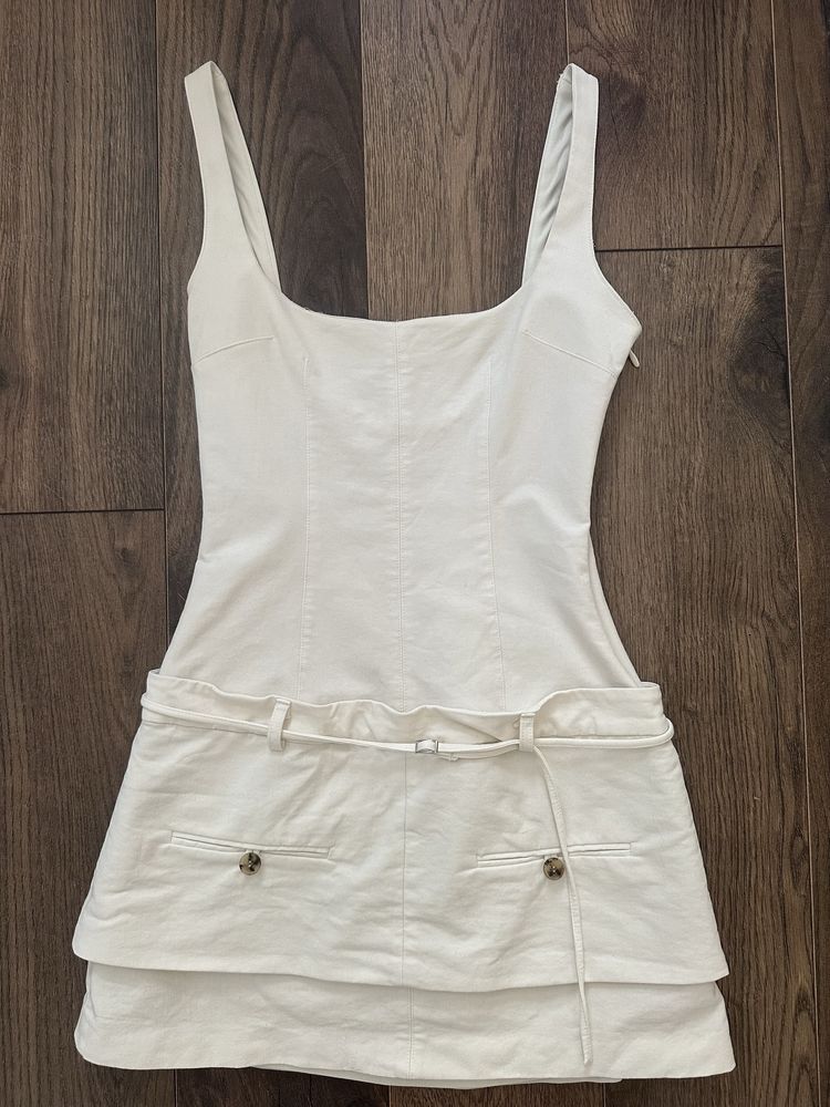 Бяла мини рокля Zara