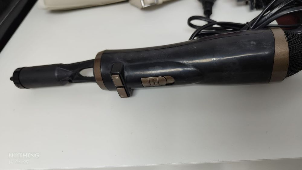 Perie de par electrica