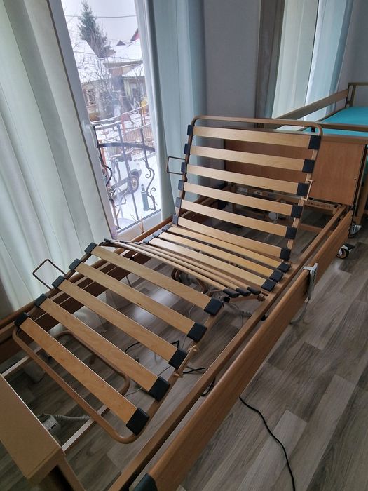 Vând pat Electric pt.persoane vârstnice sau cu dizabilități