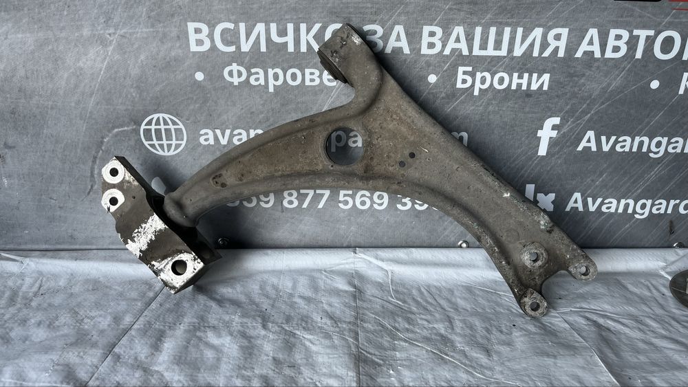 2 броя Тампон и носач VW Sharan 2014г.